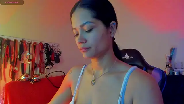 scarlet-kennedy98 online show from 01-15-26, 06:00