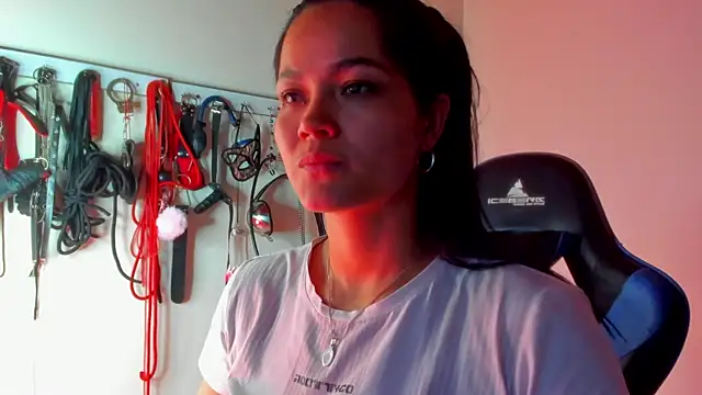 scarlet-kennedy98 online show from 04-20-26, 08:32