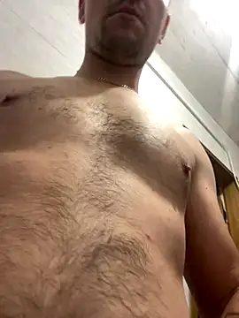 Snapshot of vanho29 chatting on 10-20-25, 12:00 vanho29 online show from 10-20-25, 12:00