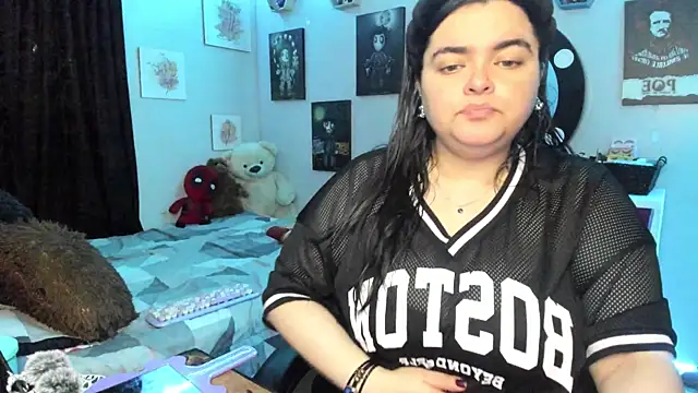 Snapshot of Luise_Meyrink chatting on 10-02-25, 03:02 Luise Meyrink online show from 10-02-25, 03:02
