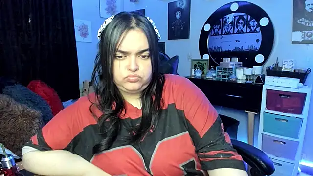 Snapshot of Luise_Meyrink chatting on 10-30-25, 03:52 Luise Meyrink online show from 10-30-25, 03:52