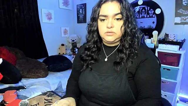 Snapshot of Luise_Meyrink chatting on 11-05-25, 01:16 Luise Meyrink online show from 11-05-25, 01:16