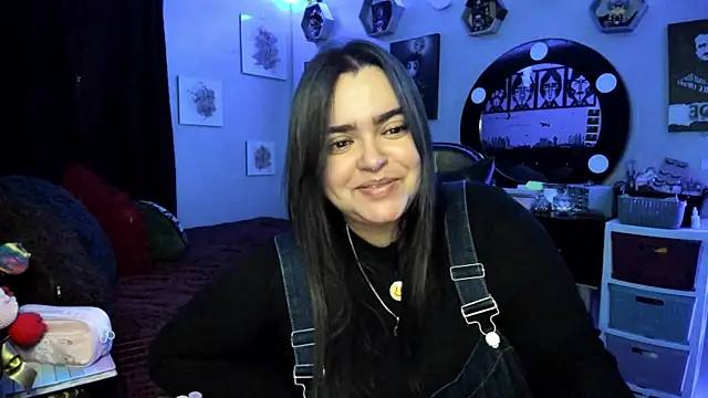 Snapshot of Luise_Meyrink chatting on 01-17-26, 02:27 Luise Meyrink online show from 01-17-26, 02:27