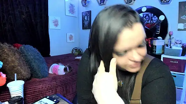 Snapshot of Luise_Meyrink chatting on 02-15-26, 02:41 Luise Meyrink online show from 02-15-26, 02:41