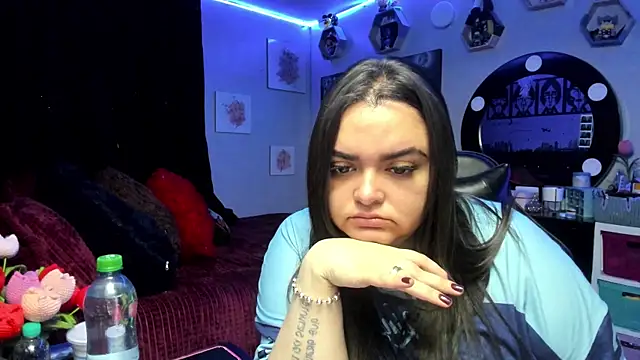 Snapshot of Luise_Meyrink chatting on 03-15-26, 02:39 Luise Meyrink online show from 03-15-26, 02:39