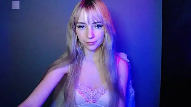 LuciaYoung online show from 12-22-25, 07:49