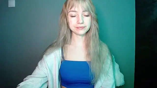 LuciaYoung online show from 01-13-26, 07:46