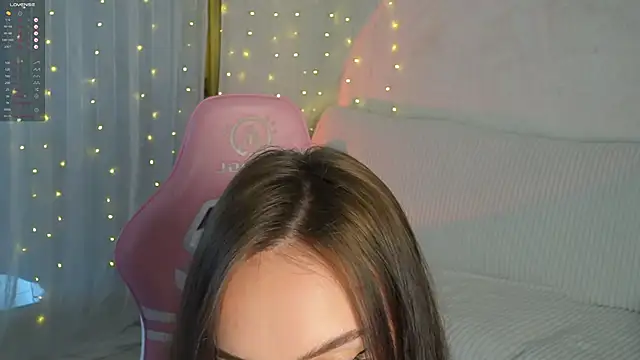 Snapshot of Dilara054 chatting on 02-10-25, 03:42 Dilara054 online show from 02-10-25, 03:42