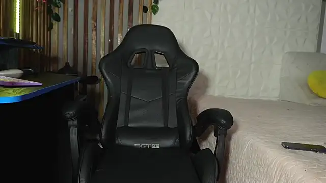 Snapshot of argiee_taylorxs2 chatting on 02-11-25, 12:28 argiee taylorxs2 online show from 02-11-25, 12:28