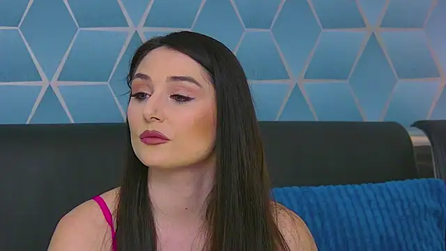 Snapshot of KassieWeins chatting on 11-30-25, 08:02 KassieWeins online show from 11-30-25, 08:02