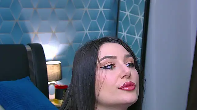 Snapshot of KassieWeins chatting on 02-22-26, 07:12 KassieWeins online show from 02-22-26, 07:12