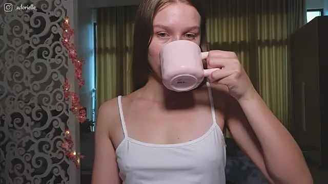 CutieBeauty online show from 06-26-26, 10:41