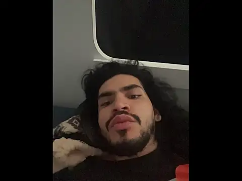 Snapshot of aangie__uwu chatting on 11-27-25, 05:15 aangie uwu online show from 11-27-25, 05:15