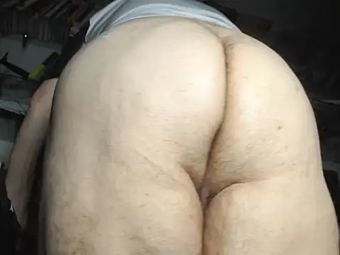 Snapshot of StiveMartin chatting on 10-01-25, 03:12 StiveMartin online show from 10-01-25, 03:12