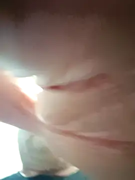 Snapshot of StiveMartin chatting on 12-14-25, 01:44 StiveMartin online show from 12-14-25, 01:44