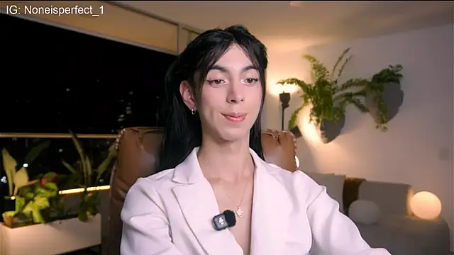 Ms Sammy online show from 04-29-26, 01:32