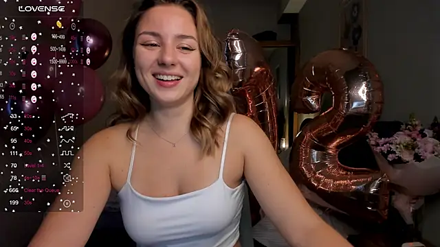 ThreeshaWhite online show from 11-07-25, 07:08