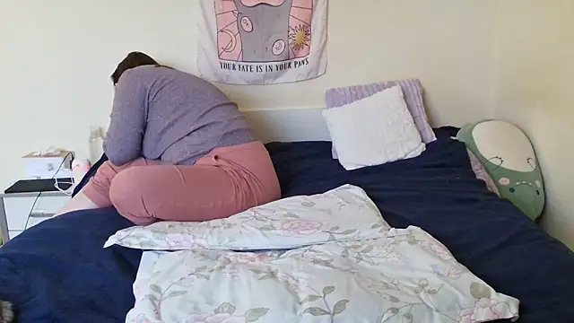 Snapshot of franceska_blue chatting on 02-18-25, 02:49 franceska blue online show from 02-18-25, 02:49