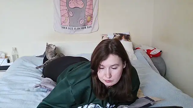 Snapshot of franceska_blue chatting on 03-17-25, 02:01 franceska blue online show from 03-17-25, 02:01