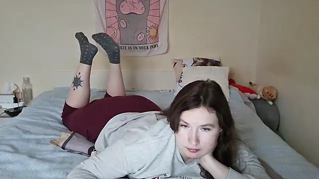 Snapshot of franceska_blue chatting on 03-19-25, 02:57 franceska blue online show from 03-19-25, 02:57