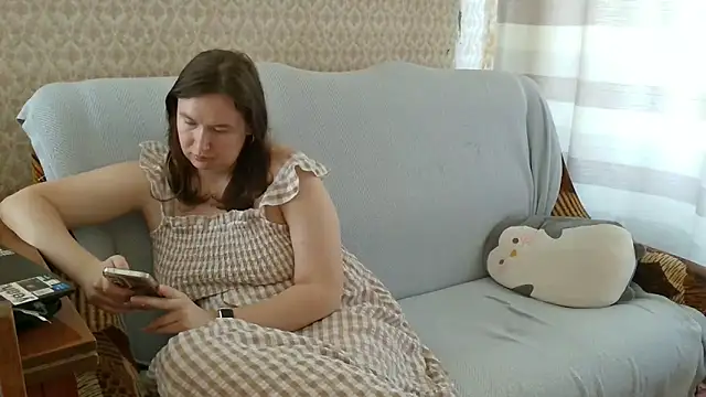 Snapshot of franceska_blue chatting on 09-09-25, 09:31 franceska blue online show from 09-09-25, 09:31