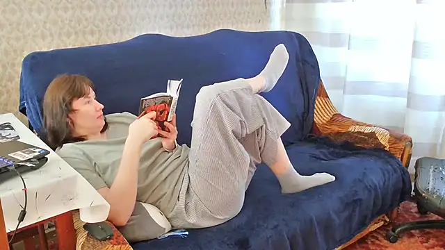 Snapshot of franceska_blue chatting on 03-09-26, 10:30 franceska blue online show from 03-09-26, 10:30