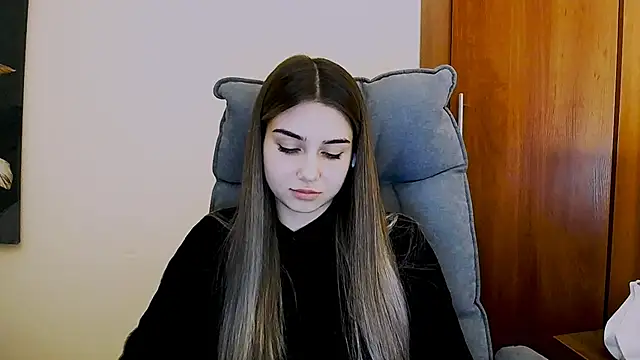 Lili magic online show from 03-20-25, 04:09