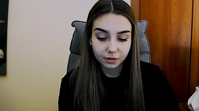 Lili magic online show from 03-21-25, 01:34