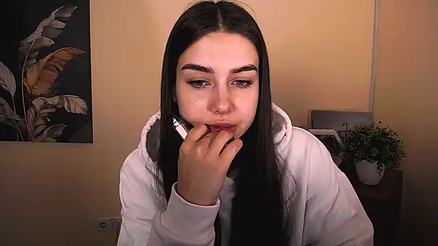 Lili magic online show from 10-08-25, 07:17