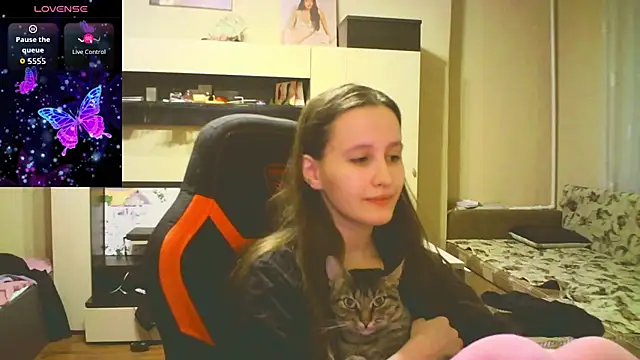 Snapshot of babywaifu chatting on 10-02-25, 12:28 babywaifu online show from 10-02-25, 12:28