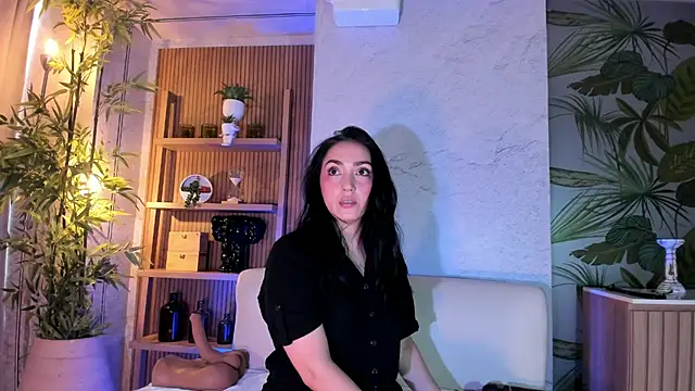 LIAH IZUMI online show from 07-31-26, 12:37