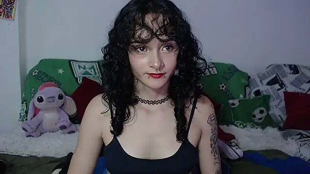 kitty22  online show from 12-28-24, 03:15