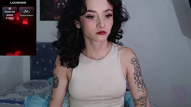 kitty22  online show from 03-08-25, 04:17