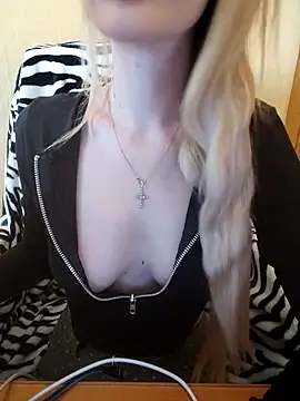 Elza kom online show from 02-25-25, 10:37