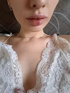 Elza kom online show from 11-10-25, 06:12