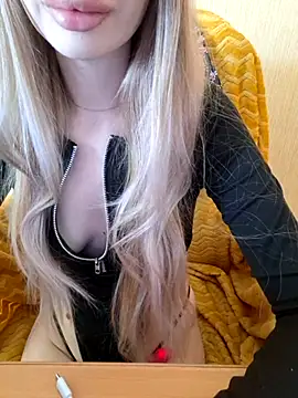 Elza kom online show from 03-06-26, 04:20