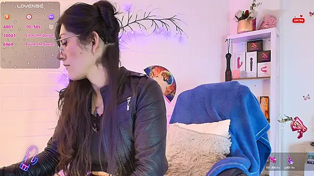 Rapunzeell  online show from 09-10-25, 02:50