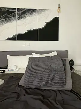 Laurahorney xo online show from 03-22-26, 08:45