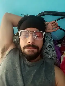 Snapshot of snigdha25 chatting on 02-18-26, 04:19 snigdha25 online show from 02-18-26, 04:19