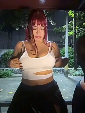 Snapshot of RavenM8 chatting on 12-04-25, 01:26 RavenM8 online show from 12-04-25, 01:26