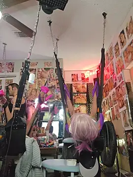 luvs2cumm69 online show from 03-04-26, 08:53