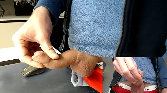 Snapshot of sperma_tributes chatting on 01-17-25, 08:24 sperma tributes online show from 01-17-25, 08:24