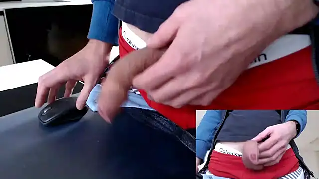 Snapshot of sperma_tributes chatting on 01-21-25, 08:30 sperma tributes online show from 01-21-25, 08:30