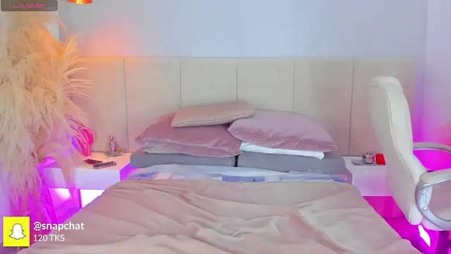 sofia pamela online show from 11-11-25, 07:25