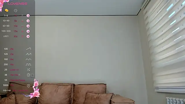 Snapshot of Lee_yoo chatting on 03-05-25, 01:42 Lee yoo online show from 03-05-25, 01:42