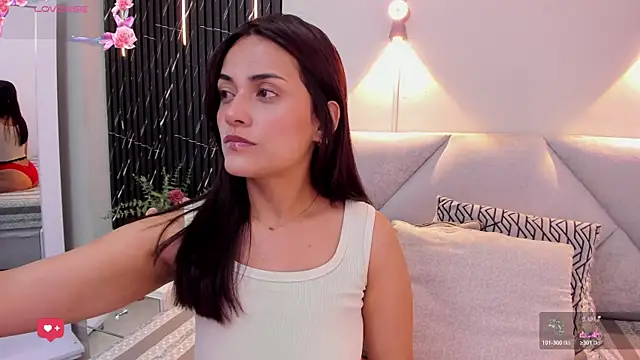 Snapshot of katrina_kaif_x chatting on 11-14-25, 07:12 katrina kaif x online show from 11-14-25, 07:12