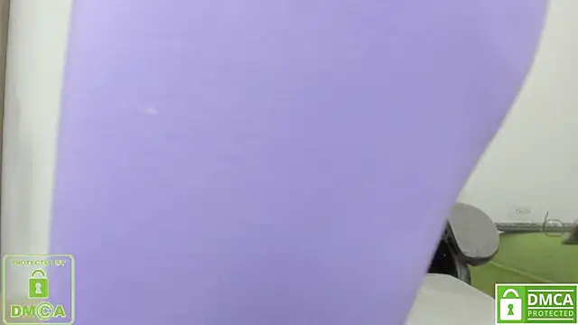 Snapshot of isa_loves_cum chatting on 12-08-24, 11:40 isa loves cum online show from 12-08-24, 11:40