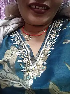 Snapshot of Ritasingh-0461 chatting on 12-14-25, 11:04 Ritasingh-0461 online show from 12-14-25, 11:04