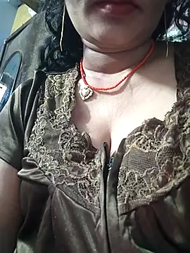 Snapshot of Ritasingh-0461 chatting on 03-05-26, 03:35 Ritasingh-0461 online show from 03-05-26, 03:35