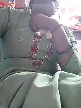 Snapshot of Ritasingh-0461 chatting on 06-10-26, 09:19 Ritasingh-0461 online show from 06-10-26, 09:19